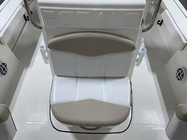 2026 Robalo 226 Cayman boat seat with beige and white upholstery.