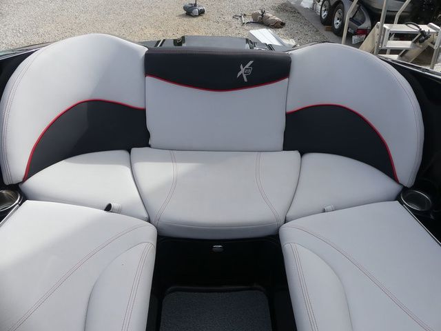 2017 MasterCraft X23 CUSTOM - 10