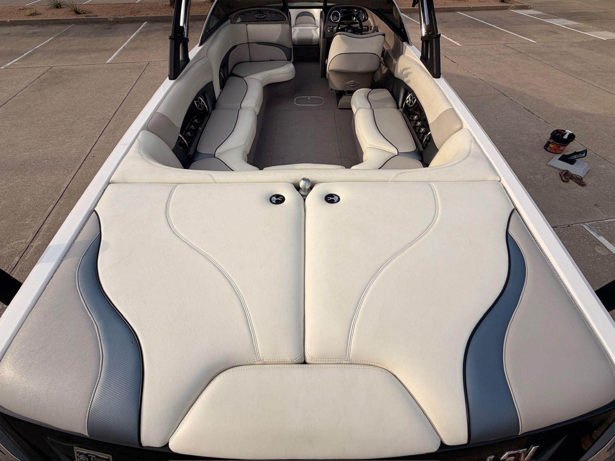 2010 Malibu Wakesetter 247 LSV - 2