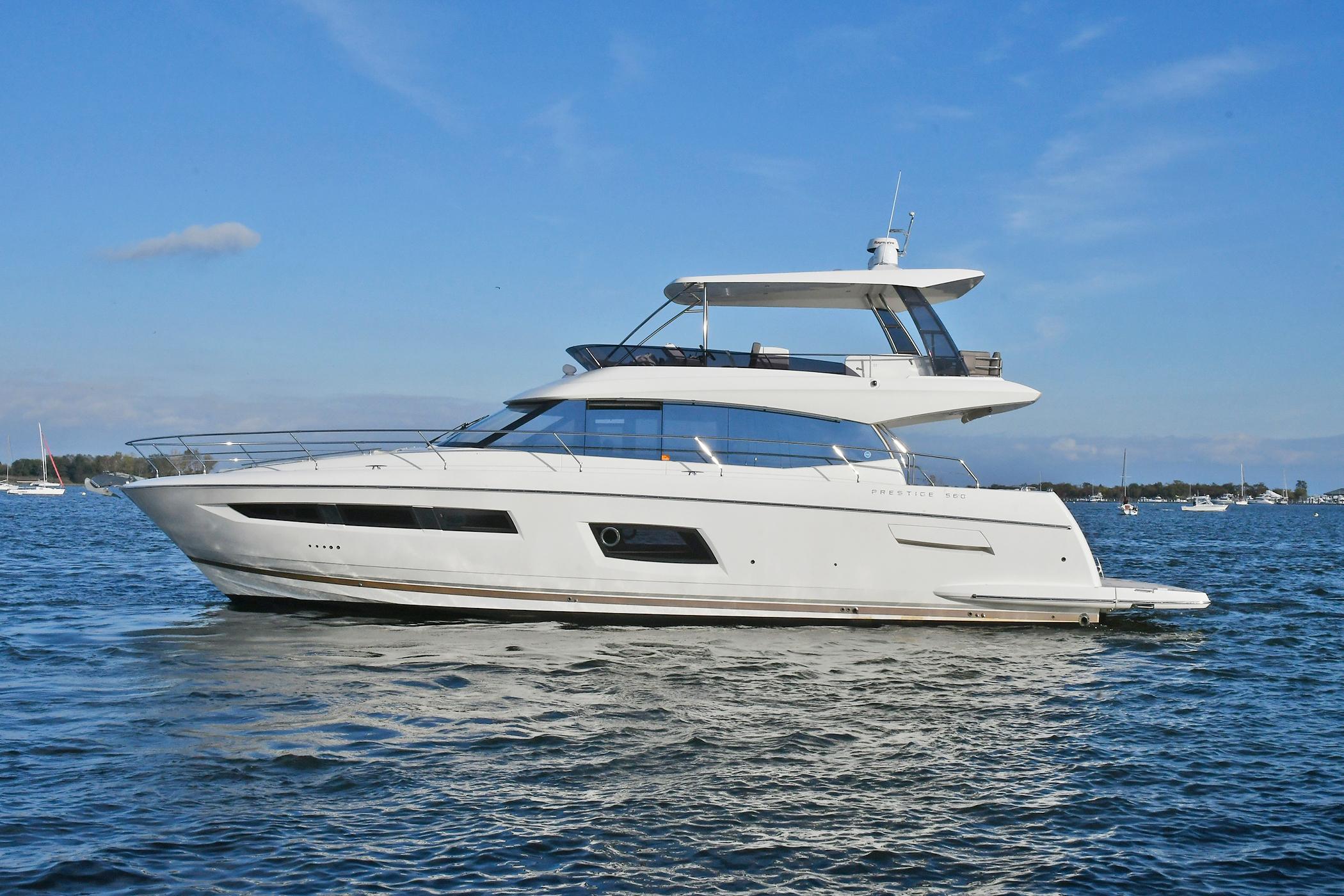 2018 Prestige 560