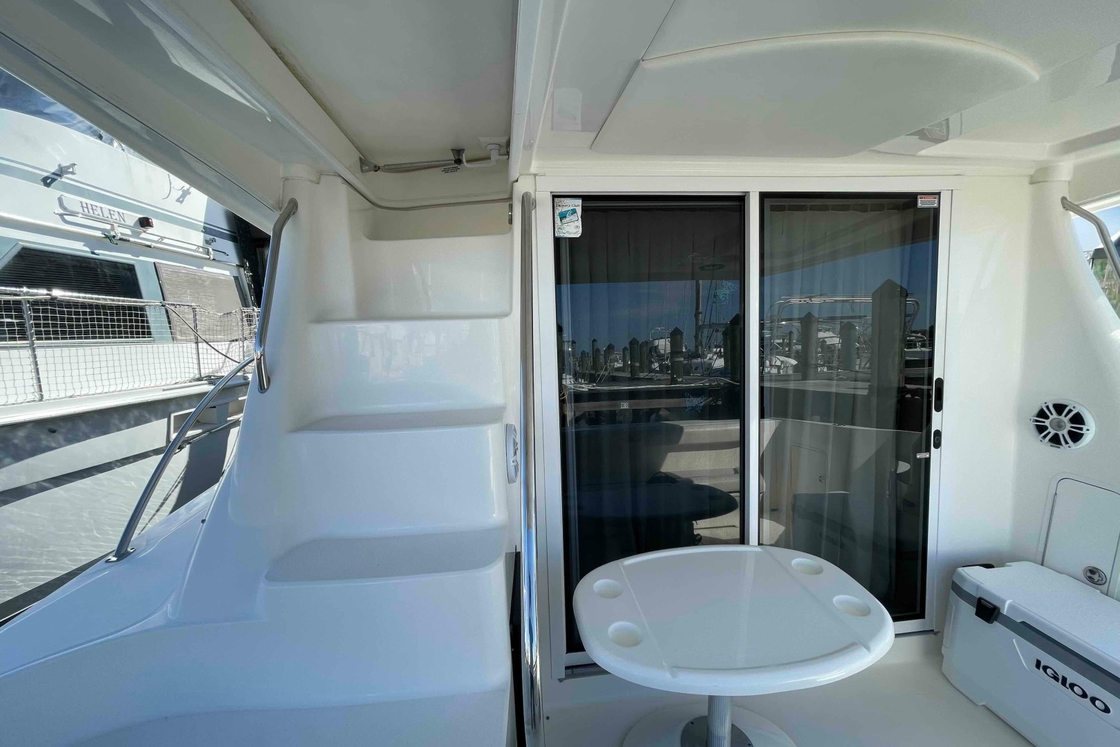 2005 Sea Ray 420 Sedan Bridge - Image 26