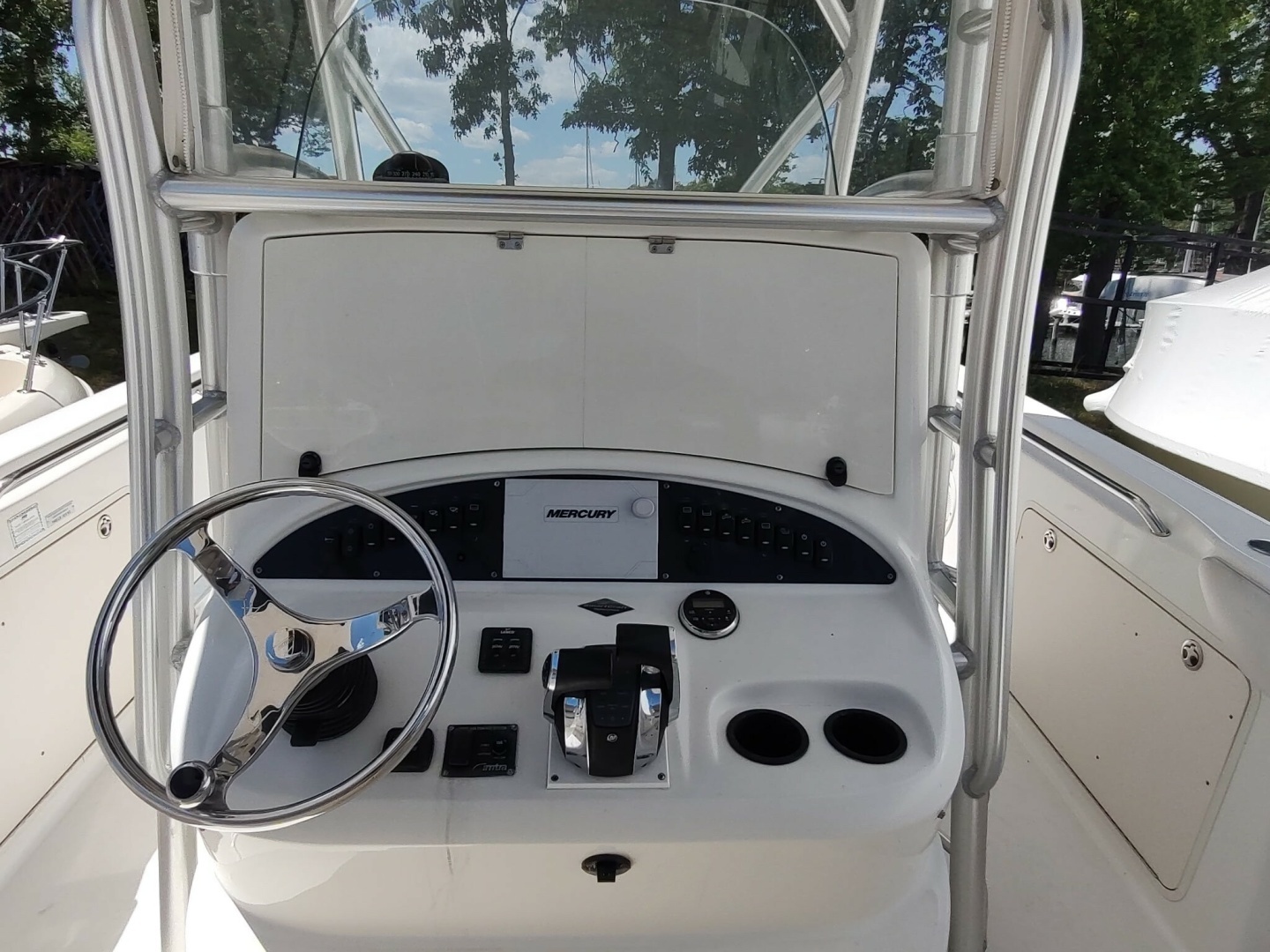 2006 Boston Whaler 320 Outrage - Image 20
