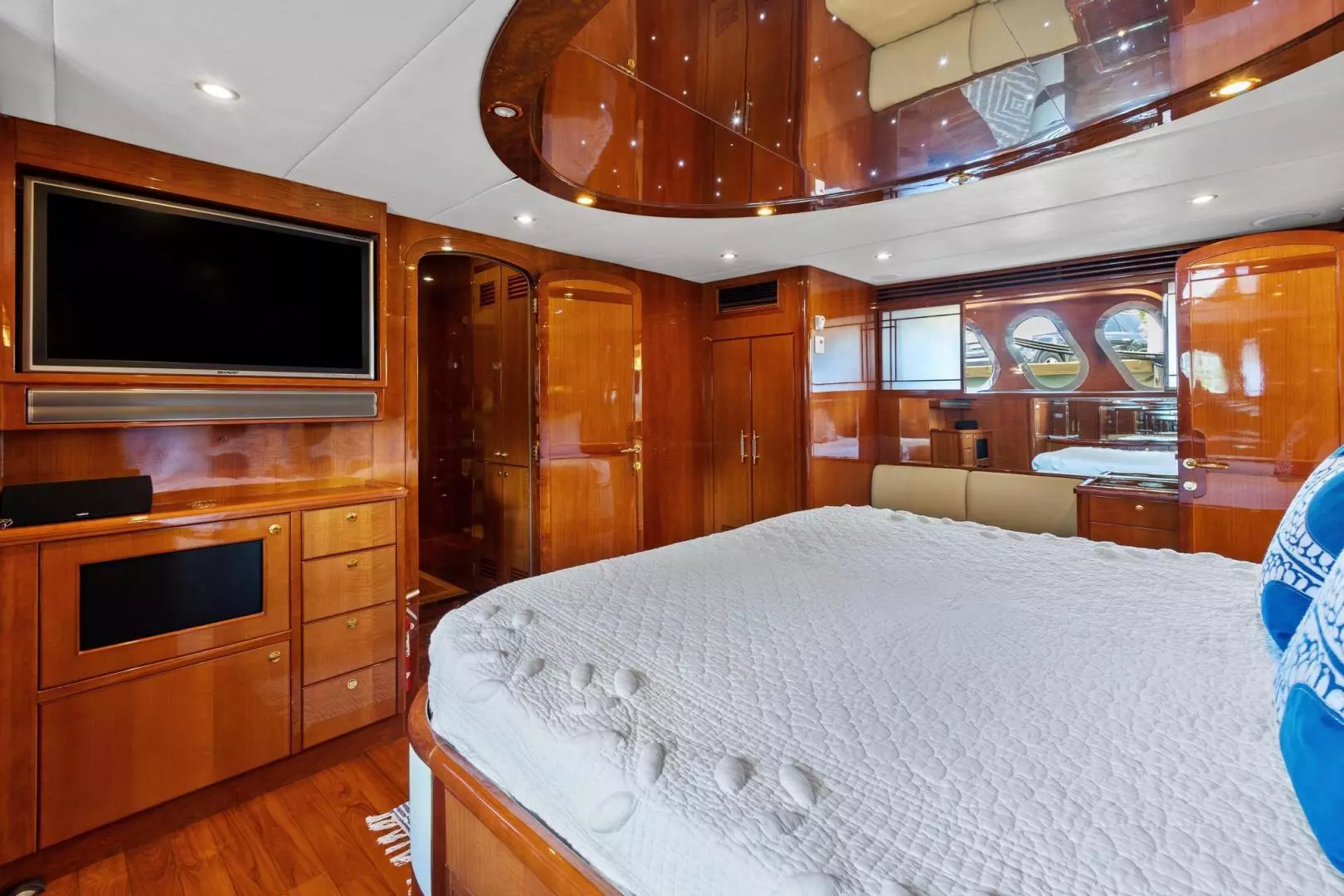 2006 Jefferson Starship Pilothouse - Image 46