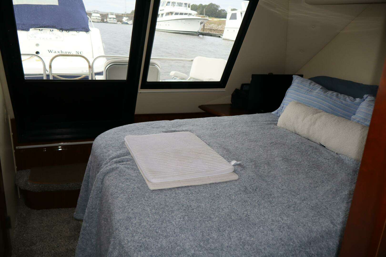 2006 Bluewater 5200 - Image 22