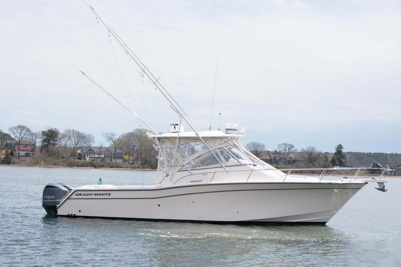 2009 Grady-White Express 330 - Image 2