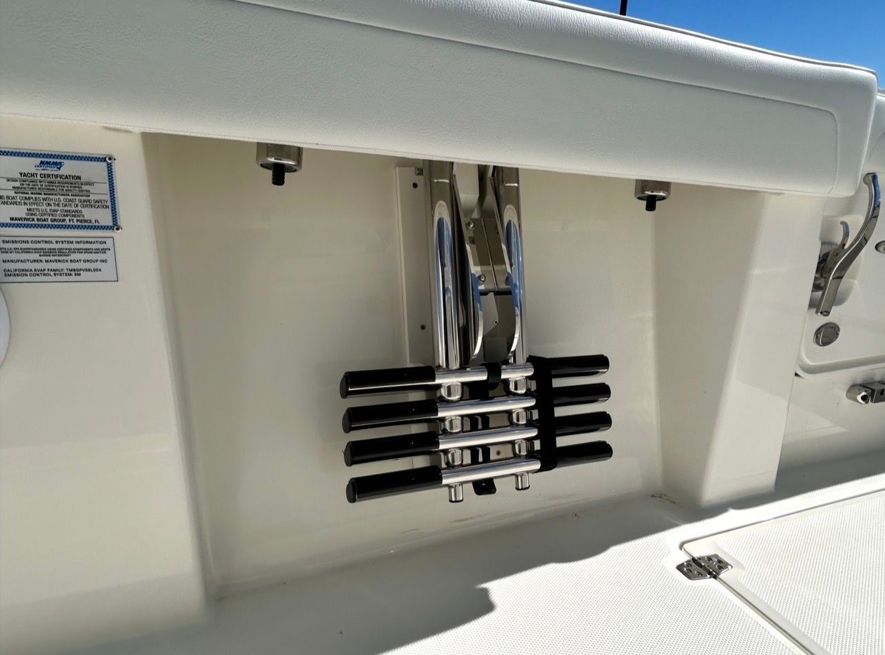 2026 Cobia 285CC - 17