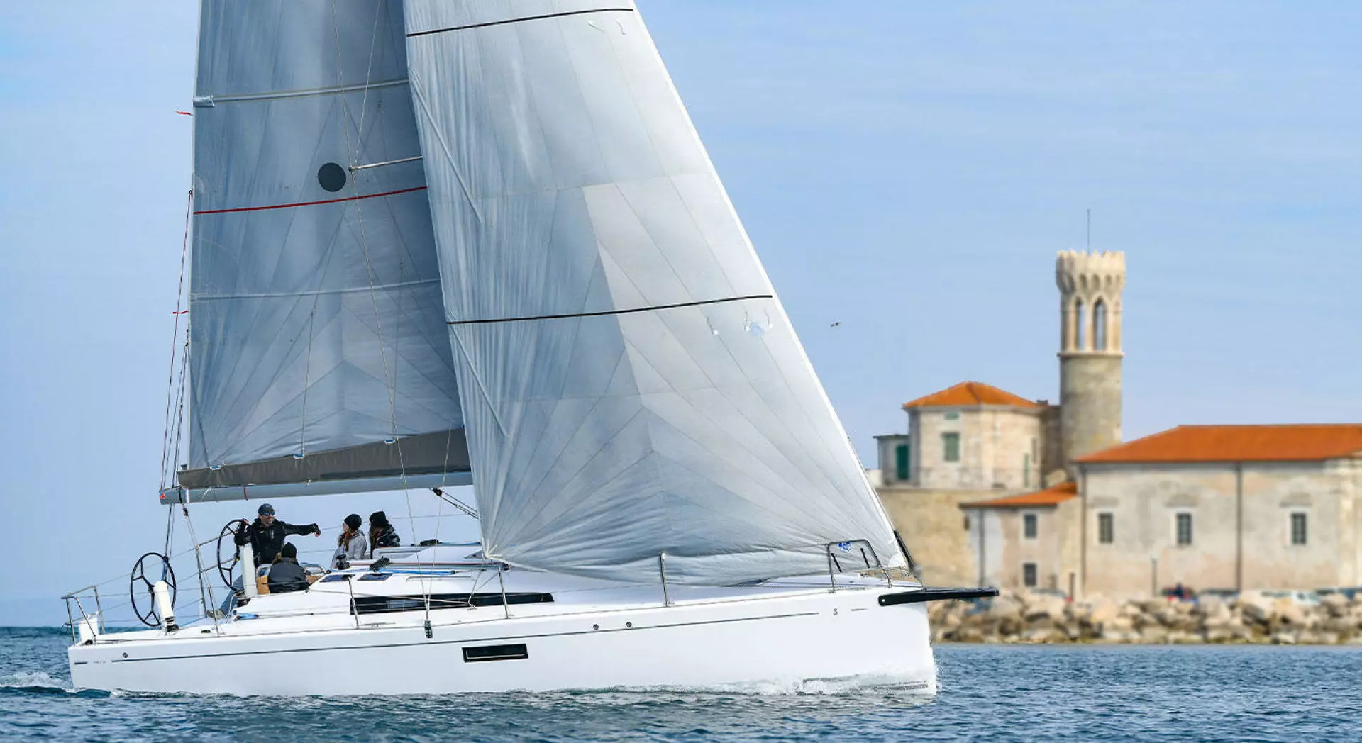 2026 Beneteau First 36 - Image 2