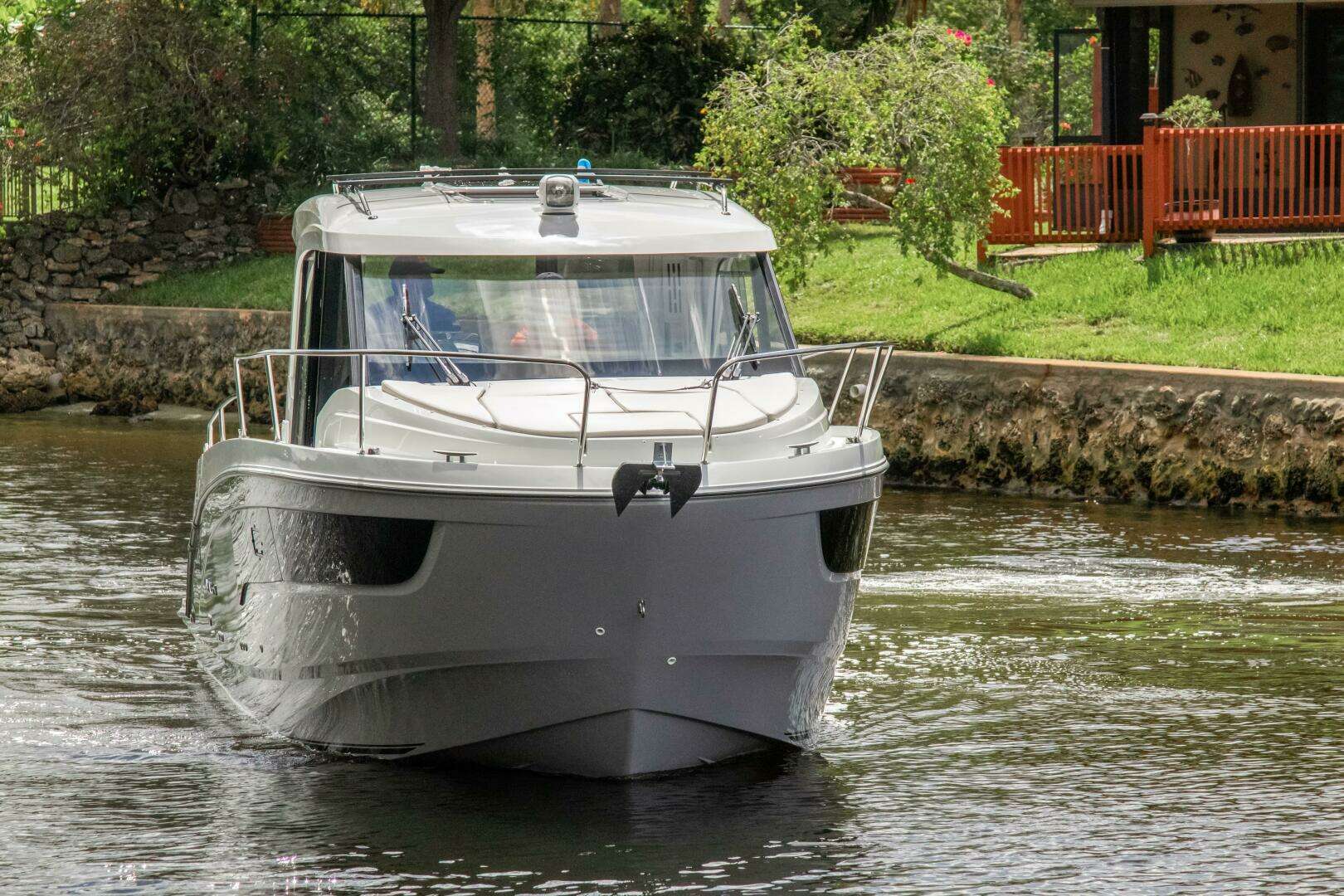 2026 Beneteau Antares 9 - Image 3