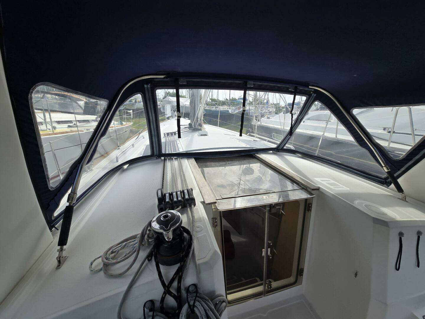 2018 Beneteau 38.1 - Image 11