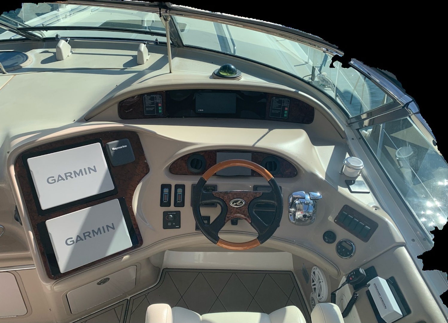 2004 Sea Ray 550 Sundancer - Image 7