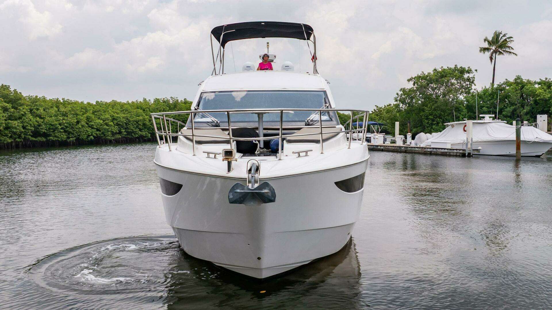 2017 Galeon 510 Skybridge - Image 3