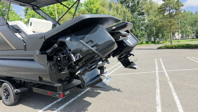 2025 Manitou 26' Explore 6' Max Deck With Dual 150hp Motors - 15