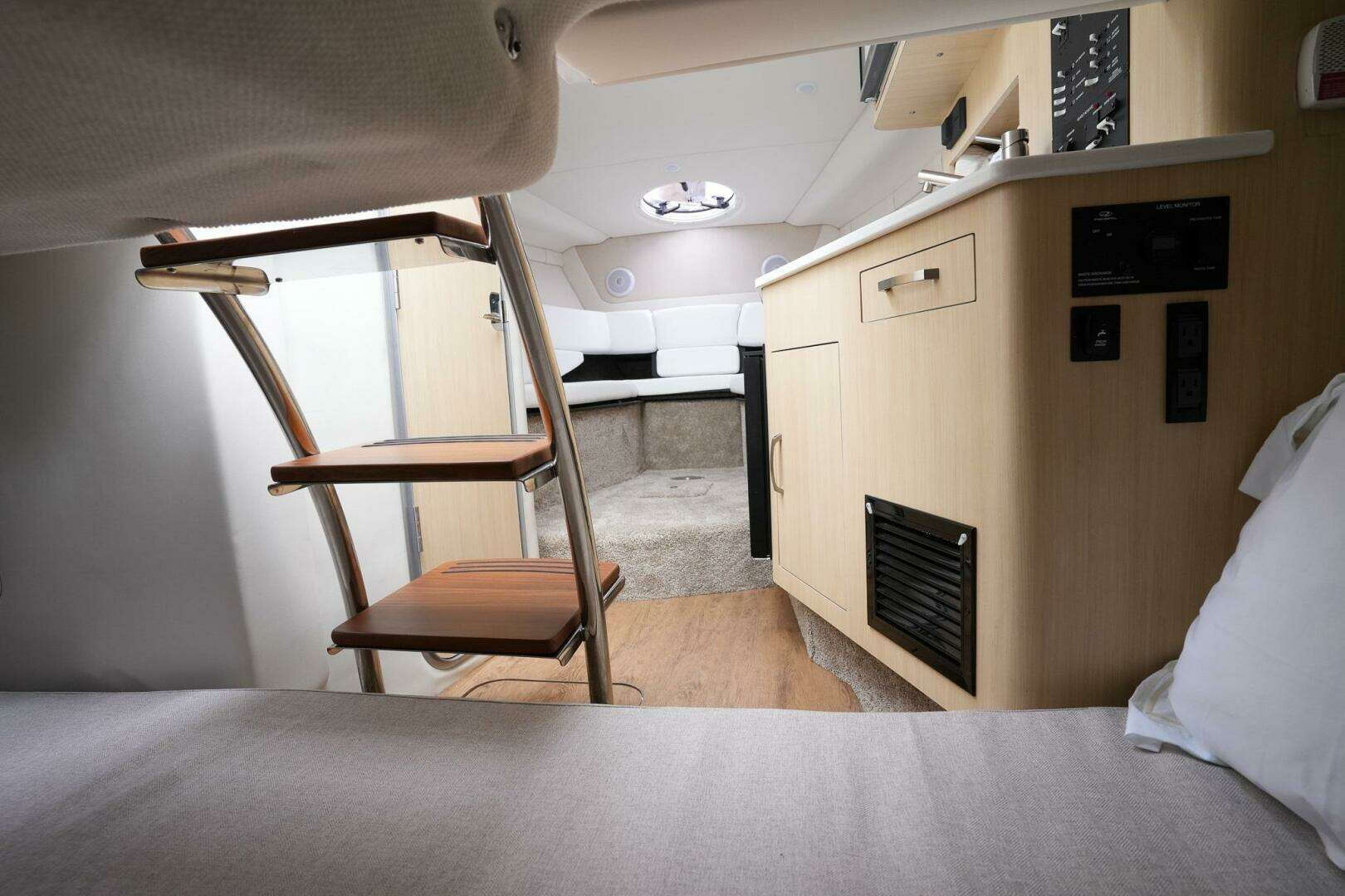 2026 Regal 26 XO - Image 18
