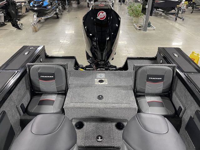 2026 Tracker Targa™ V-19 Combo - 16