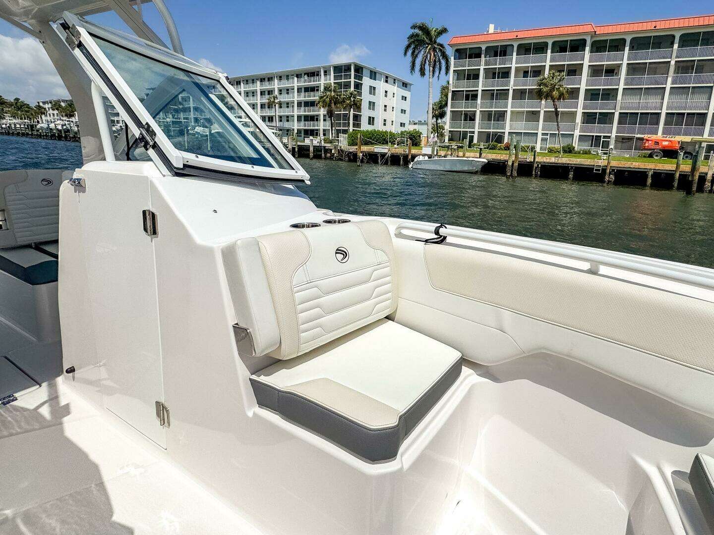 2025 Edgewater 262CX - Image 19