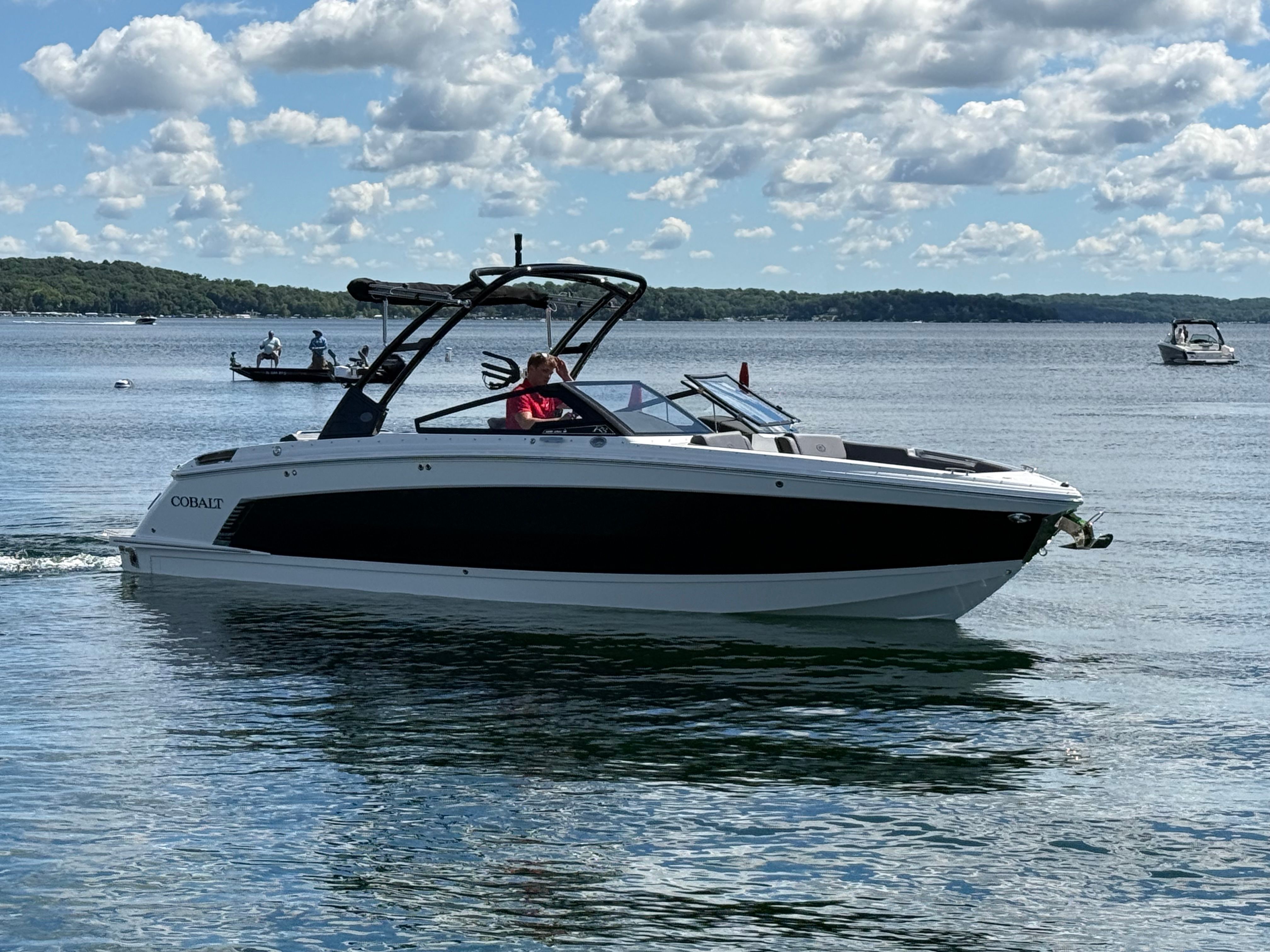2026 Cobalt R8 Surf - 3