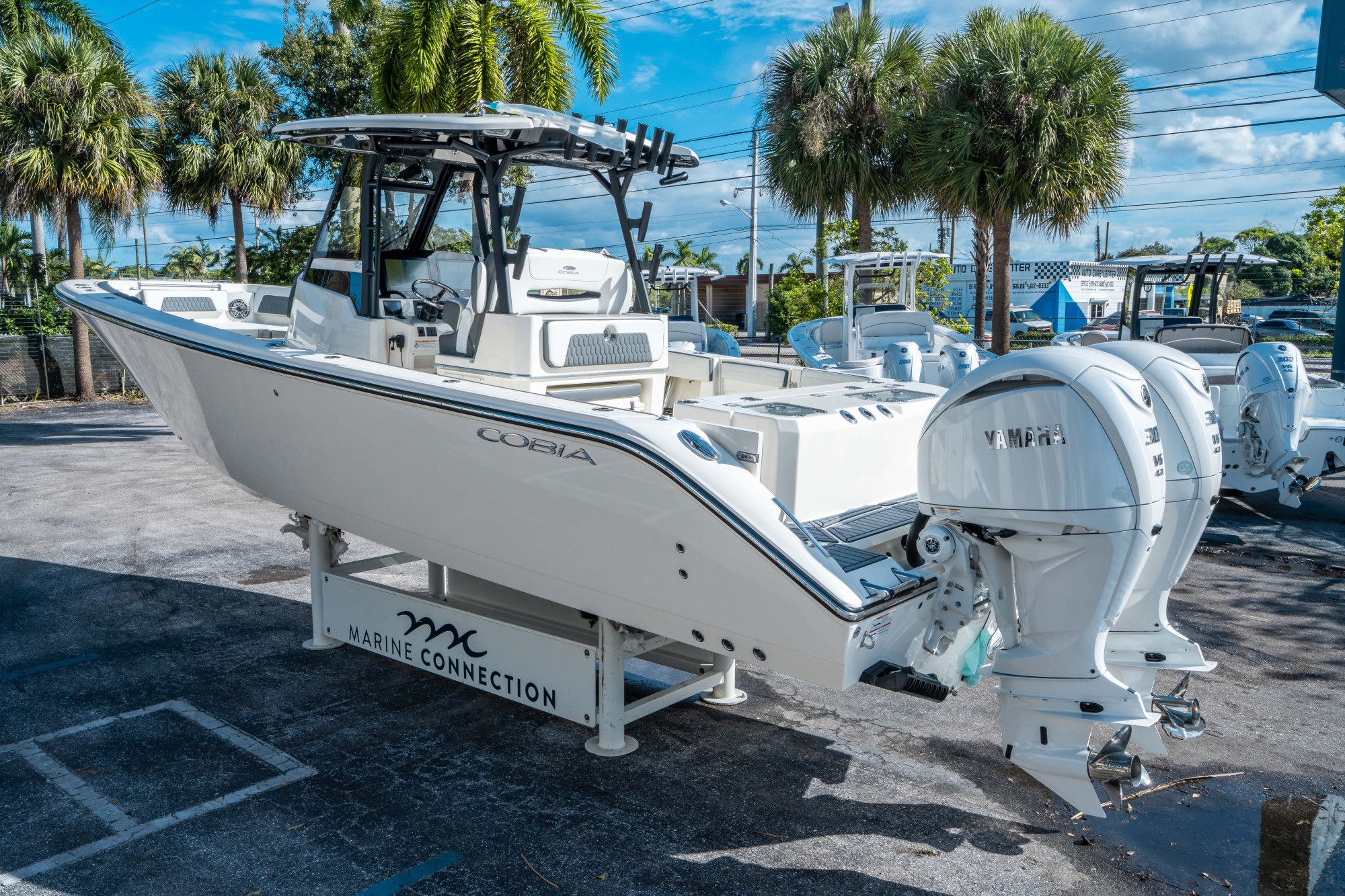 2026 Cobia 305 Center Console - 4