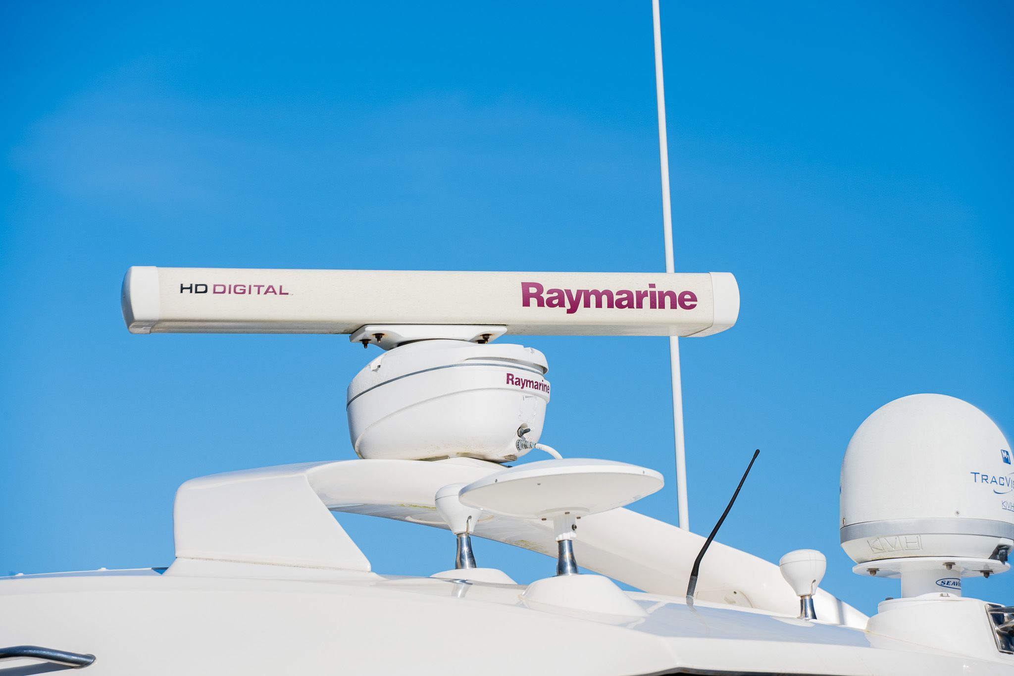 2010 Sea Ray 450 Sundancer - 3