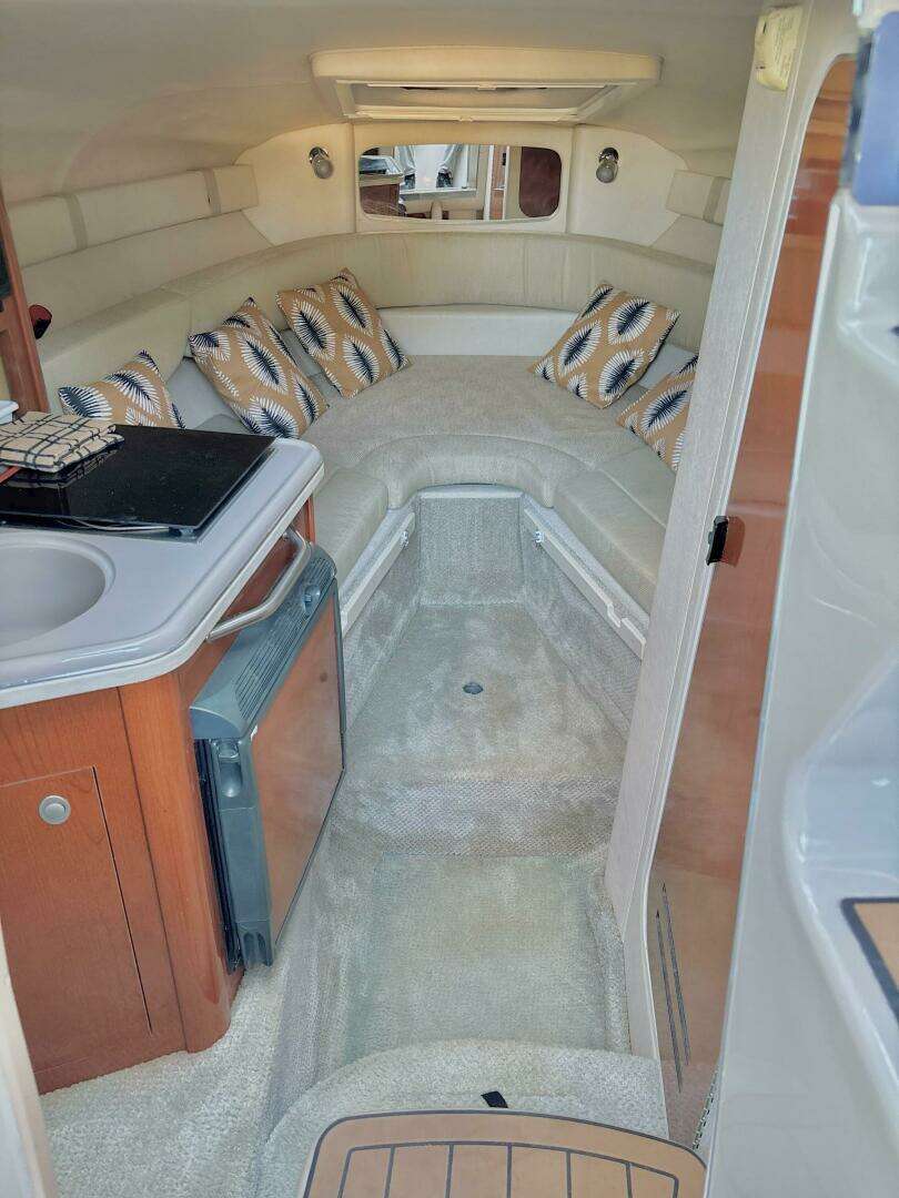 2008 Sea Ray 240 Sundancer - Image 18