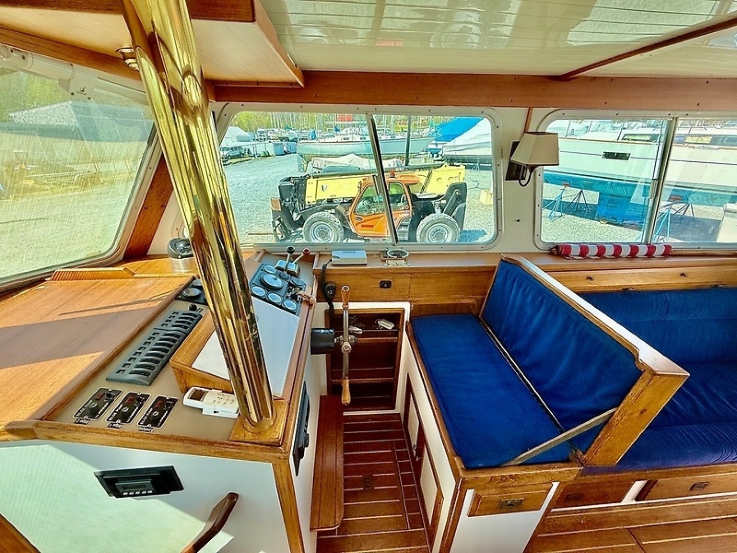 1993 Shannon Custom Downeast 36 - Image 15