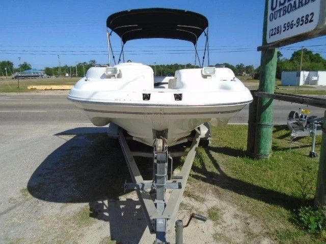 2000 Chaparral Sunesta 232 - 2
