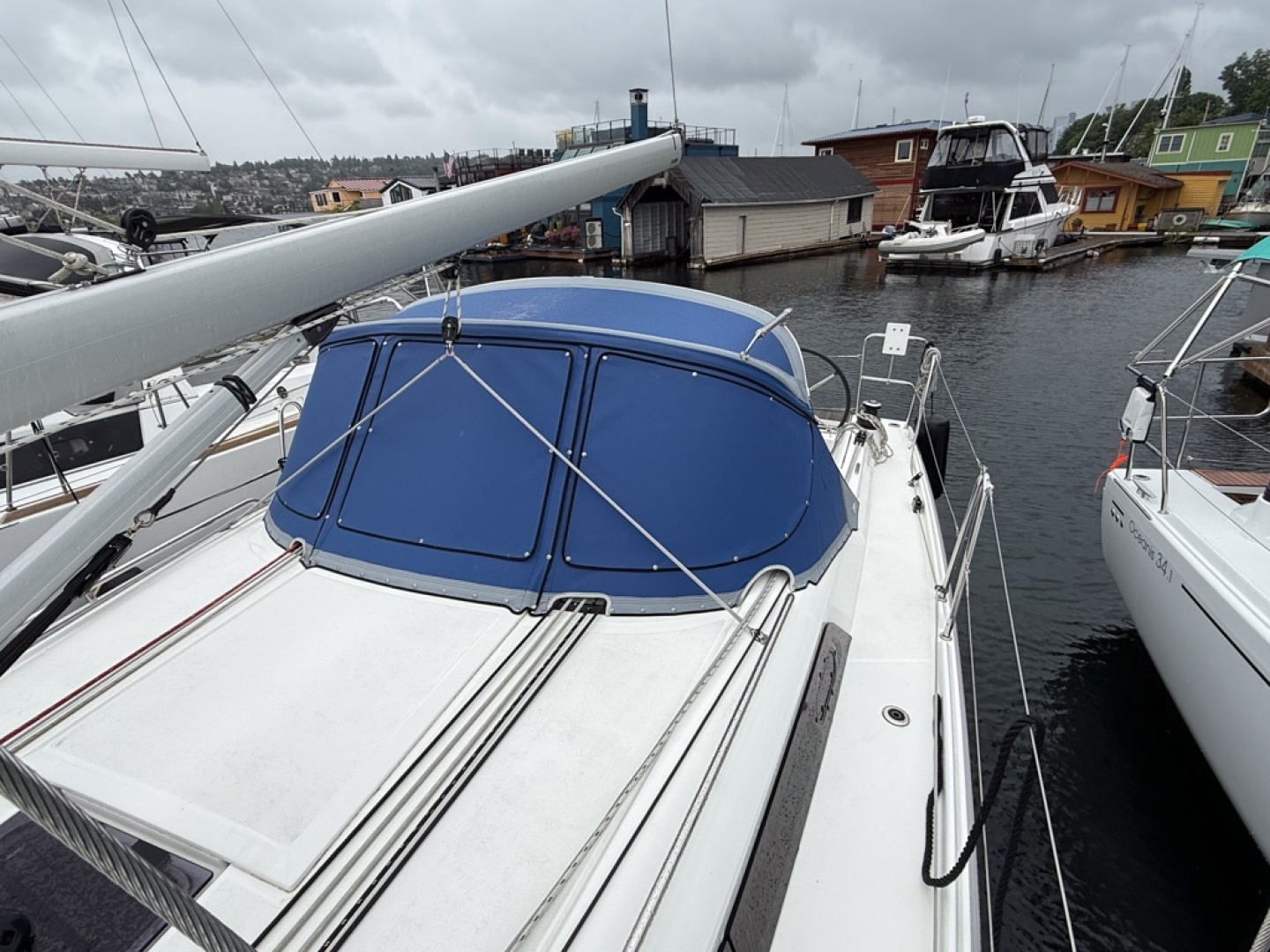 2023 Beneteau Oceanis 34.1 - Image 15