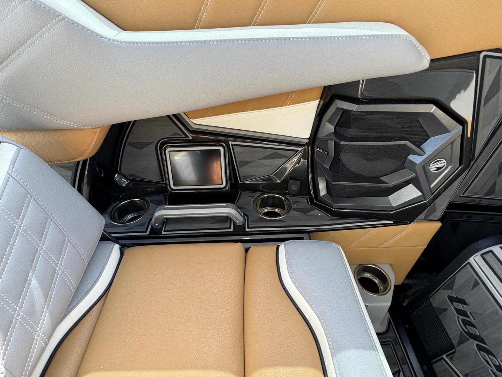 2024 Tigé Ultré 23ZX - 15