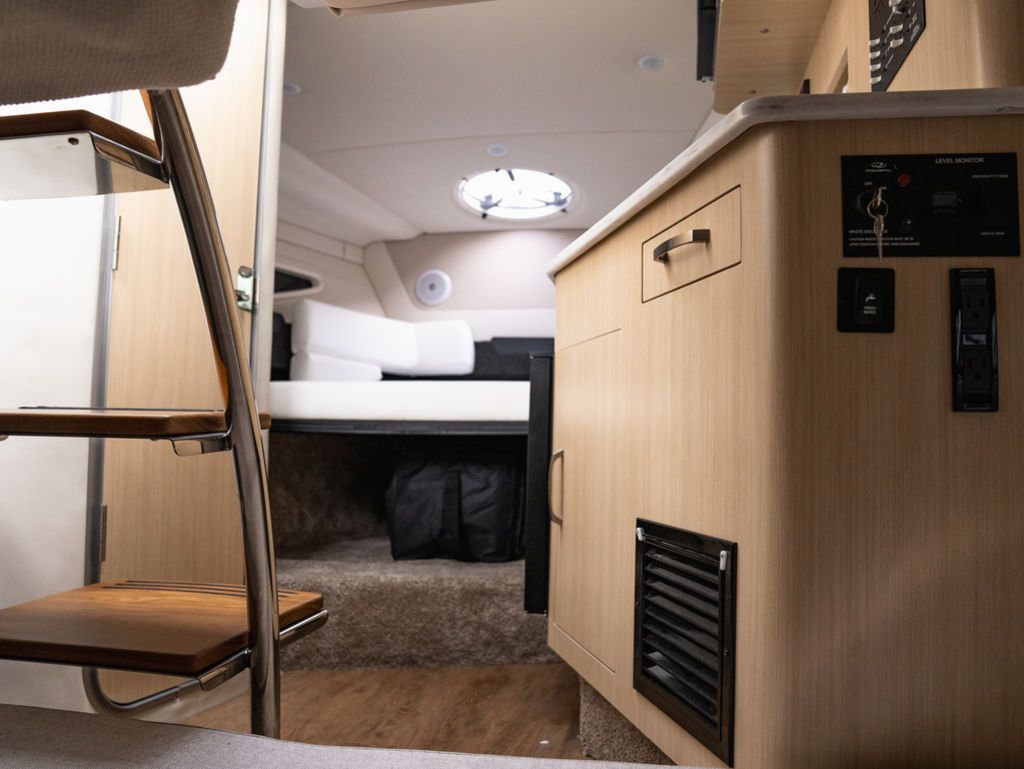 2026 Regal 26 Express - 24
