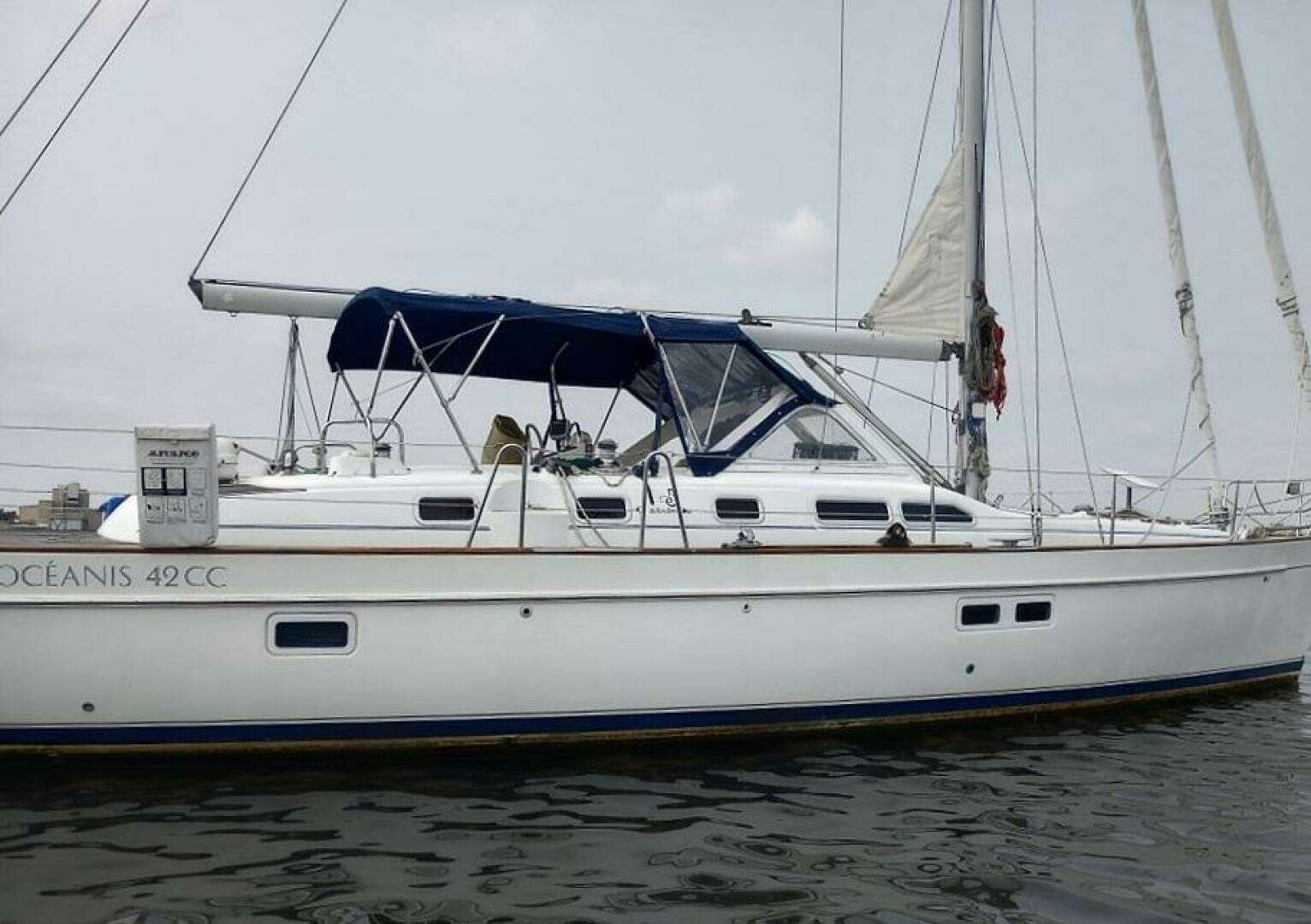 2003 Beneteau — - Image 6