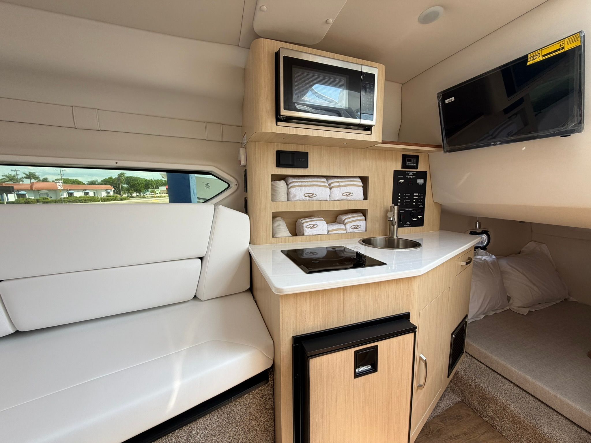 2026 REGAL 26 XO - Image 8