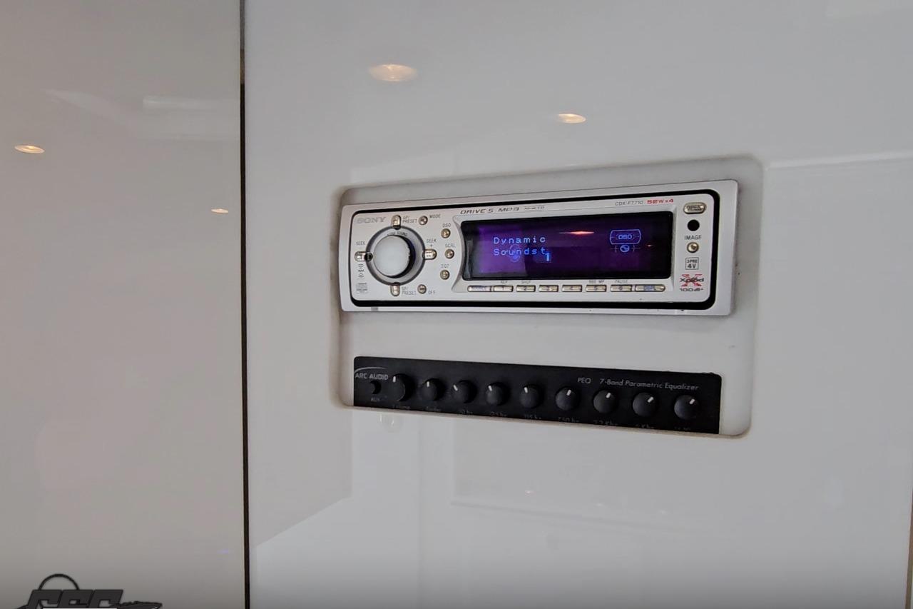 Sony stereo system with equalizer in a 2002 Formula 382 FASTech boat.