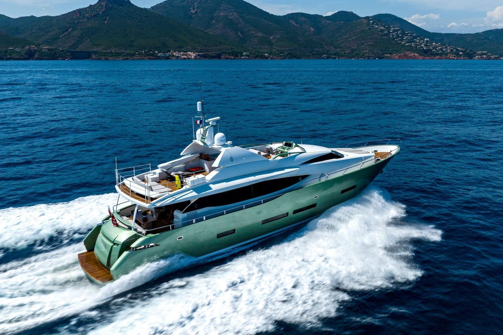 2008 Peri Yachts 29M Custom
