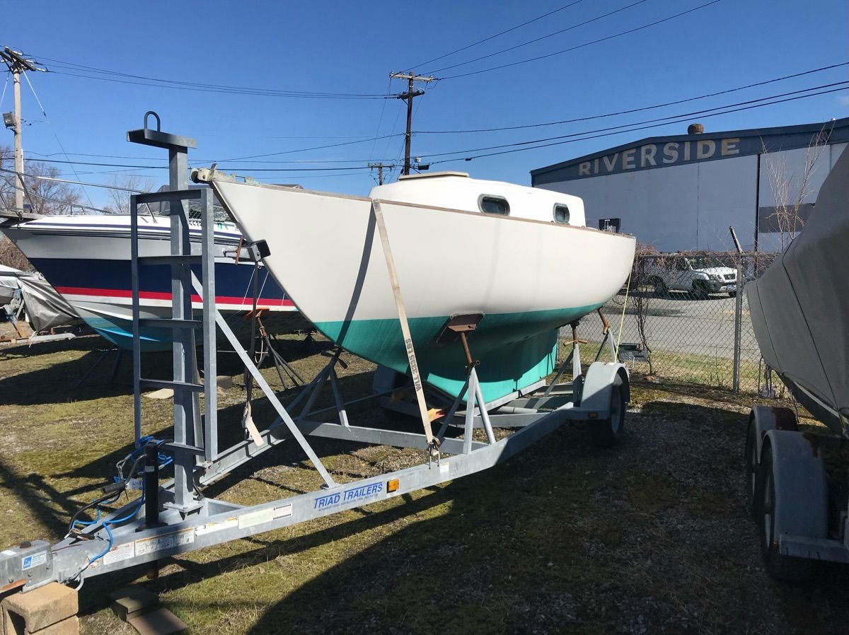 1981 Cape Dory 22-1 Sailboat