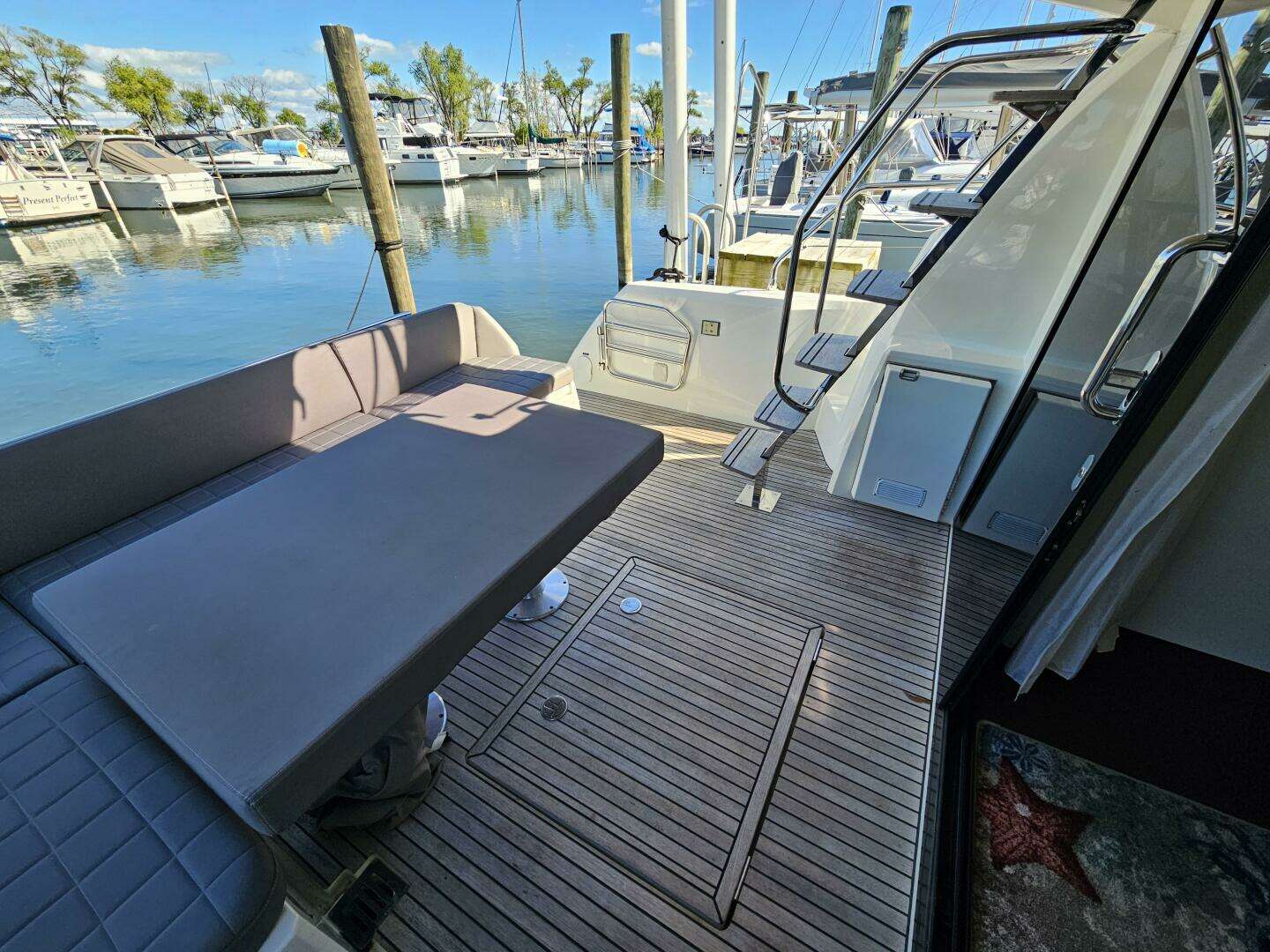 2018 Prestige 460 Fly - Image 4