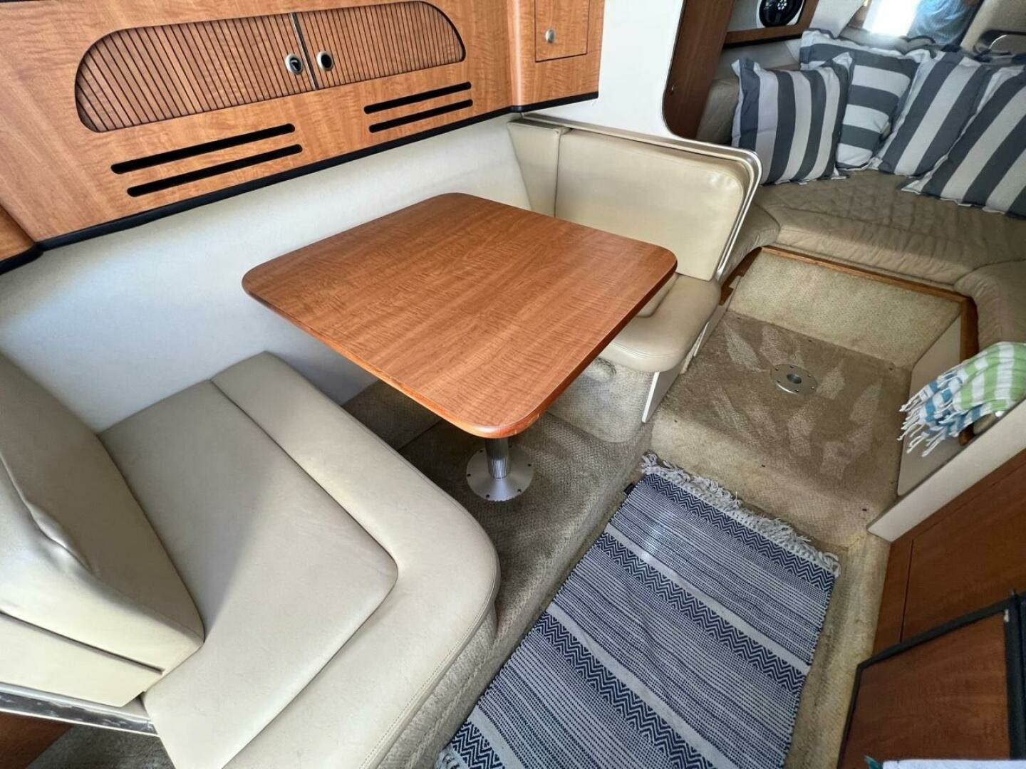 2006 Sea Ray Sundancer - Image 13