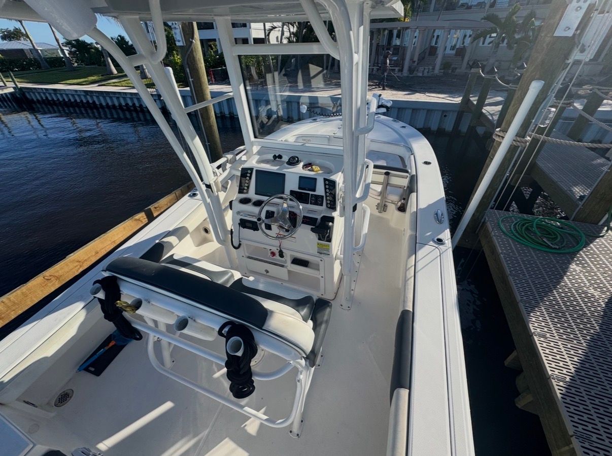 2020 Robalo 246 Cayman SD - 2