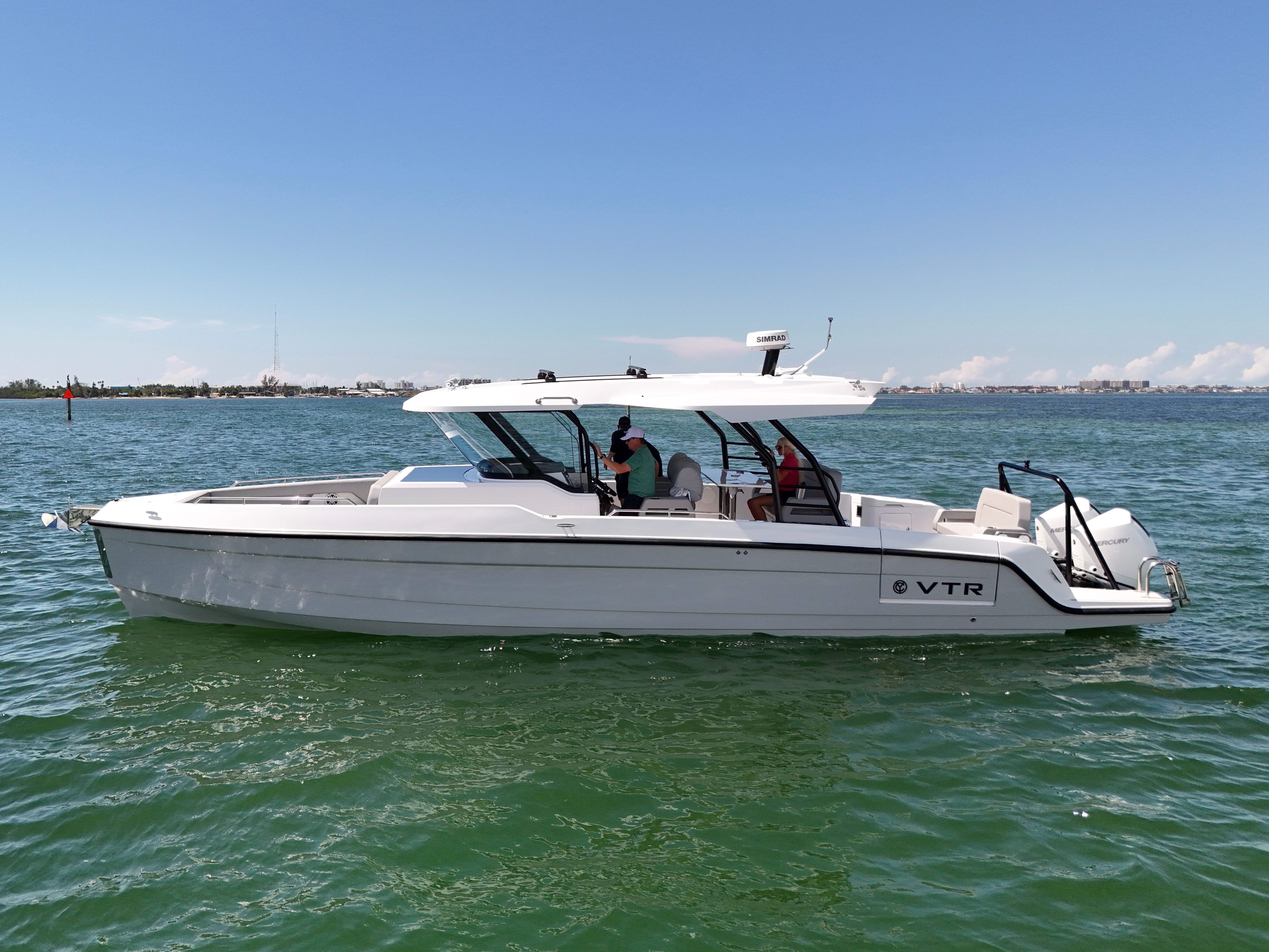2026 Cruisers Yachts 38 VTR