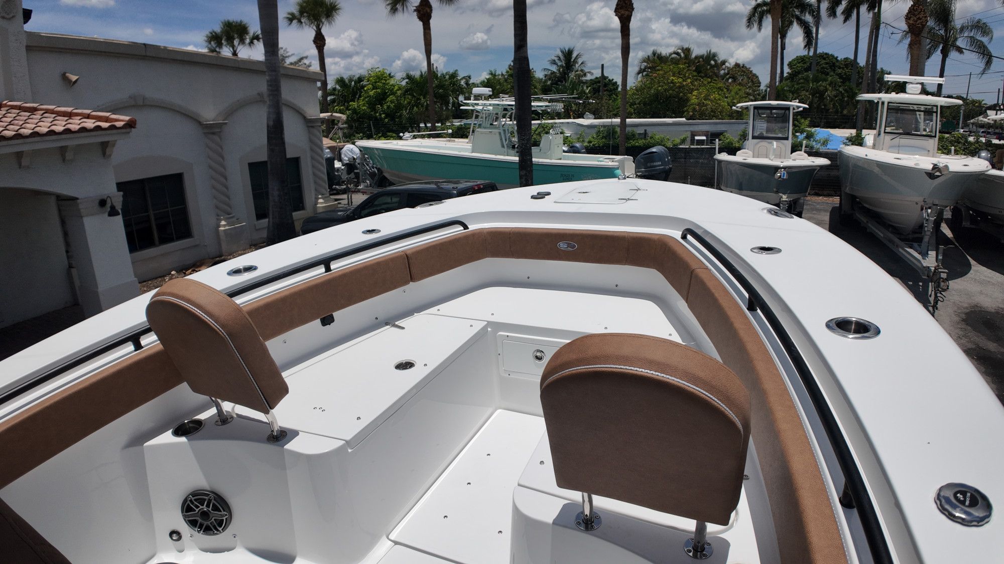 2027 Sea Hunt Gamefish 25 - 27
