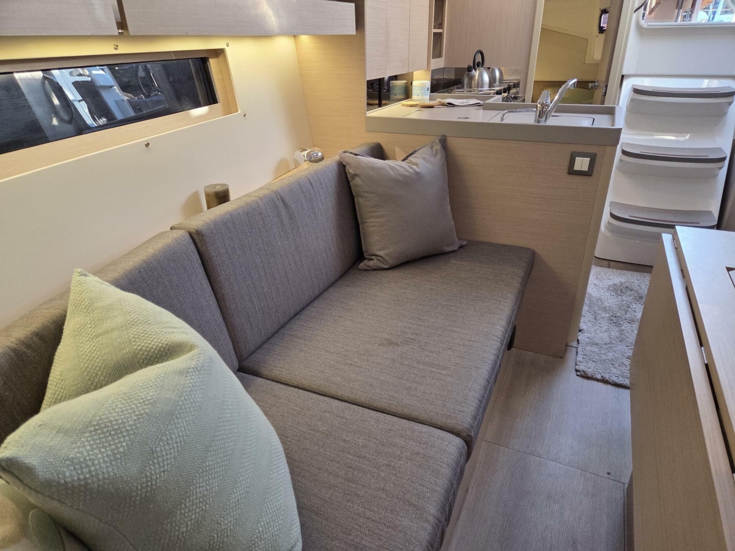 2023 Beneteau Oceanis 34.1 - Image 21
