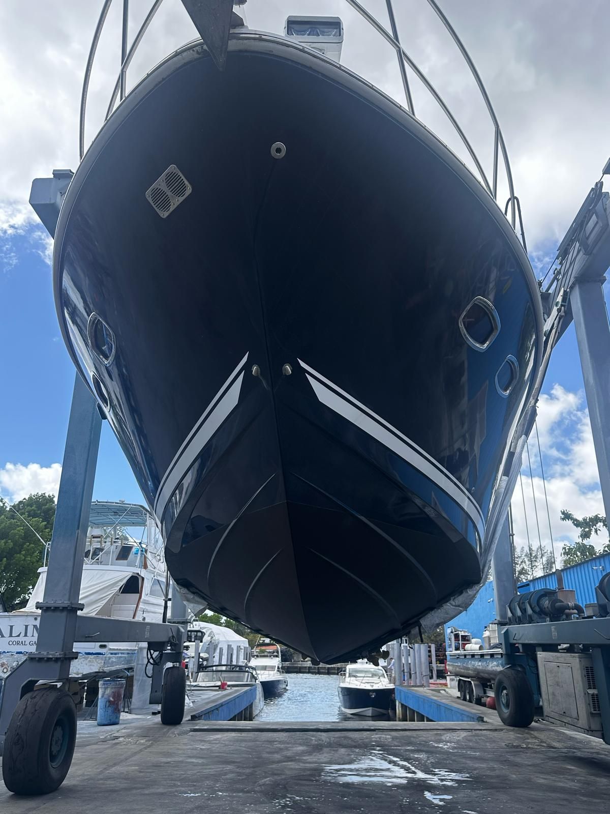 2010 Sea Ray 450 yacht in dry dock.