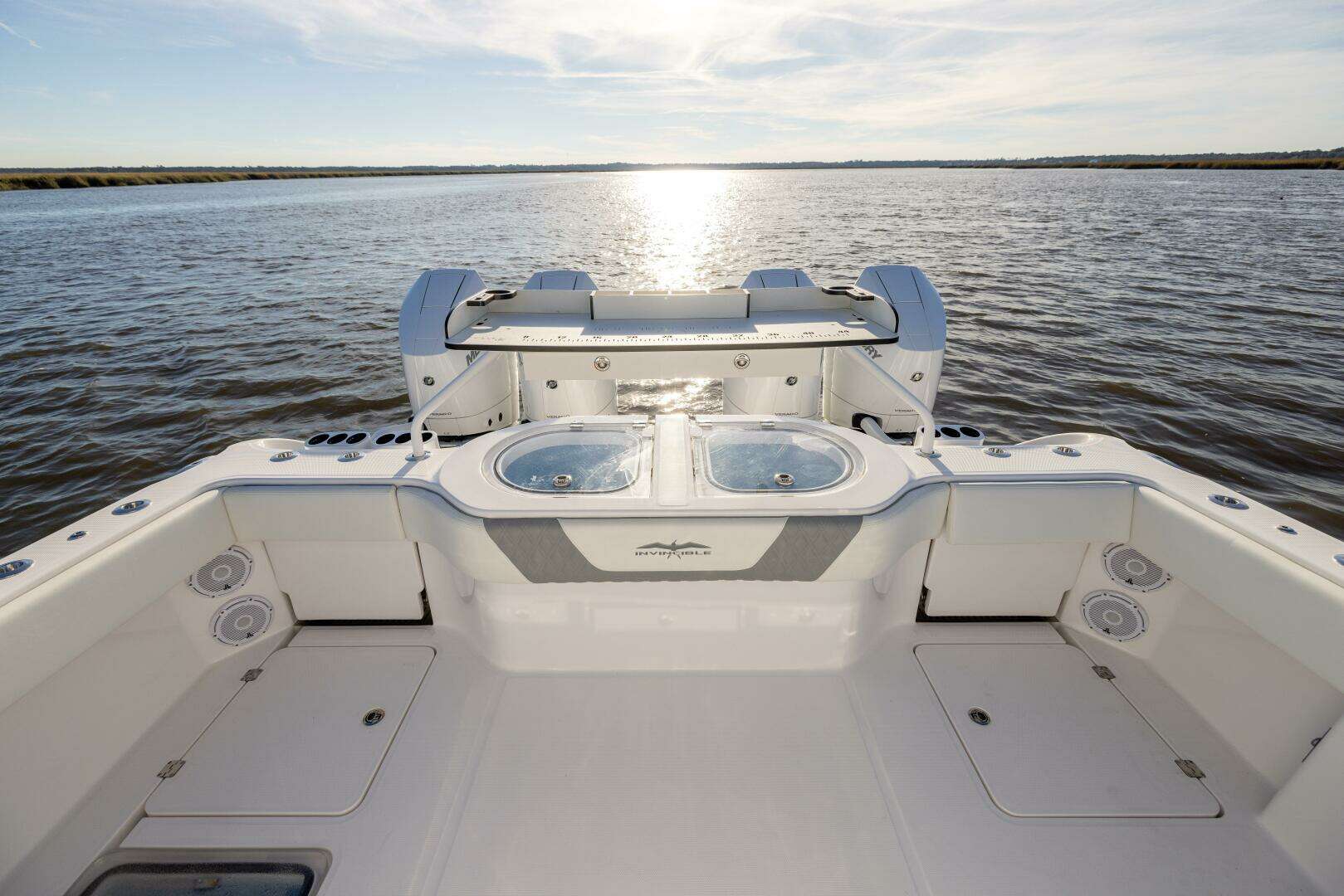 2024 Invincible 40 CAT - Image 23