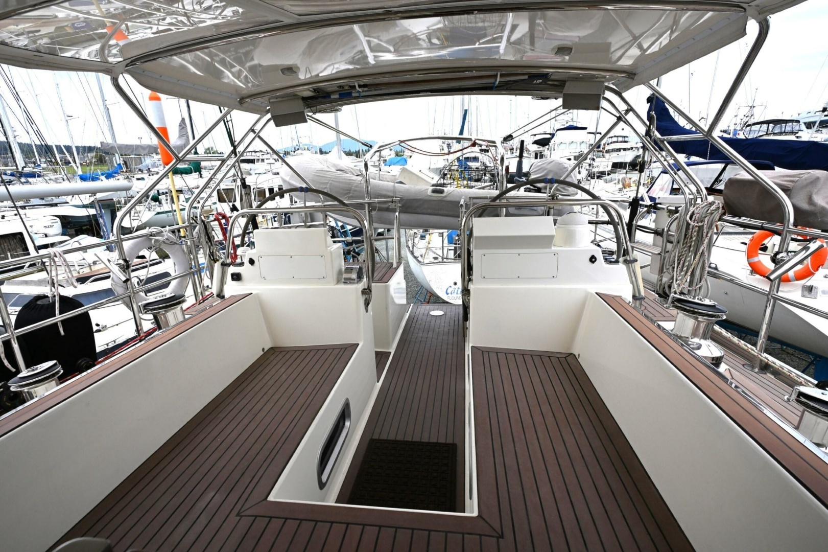 2006 Waterline 50 - Image 7