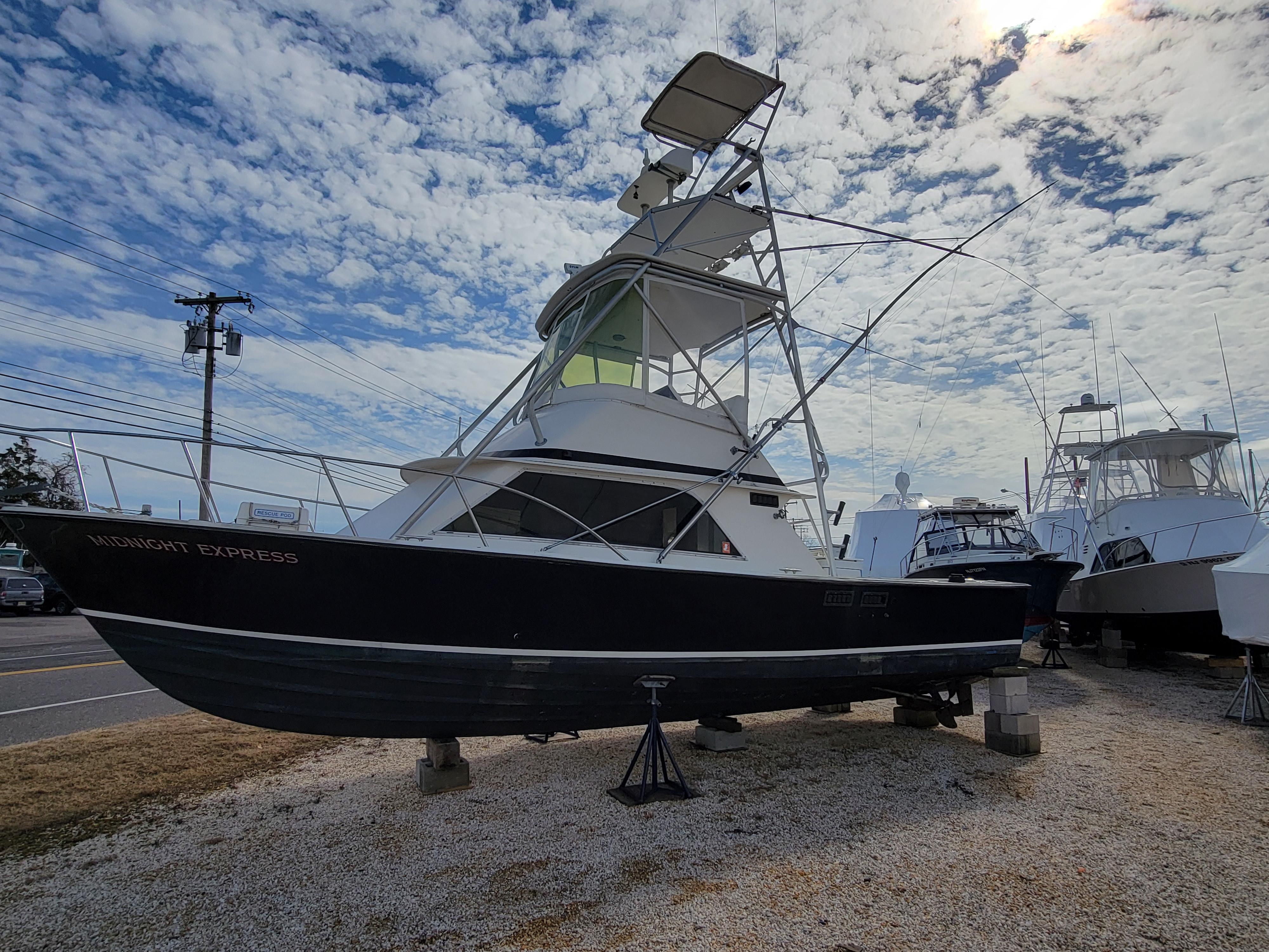 1980 Blackfin 32 Flybridge