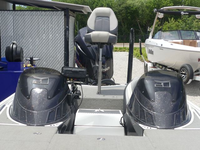 2018 Legend V-20 DC - 20