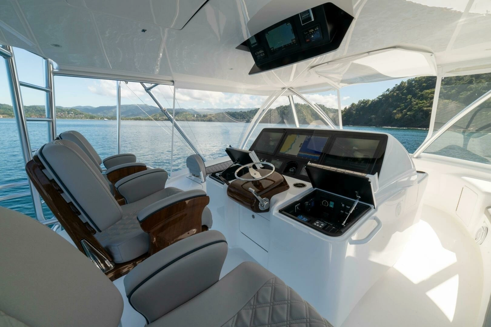2027 Viking 64 Convertible - Image 33
