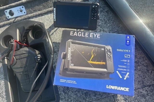 Lowrance Eagle Eye sonar system on Tracker Pro Team 195 boat, 2026 model.