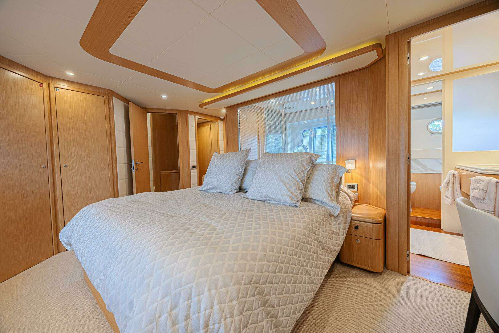 2011 Ferretti Yachts 830 - Image 64