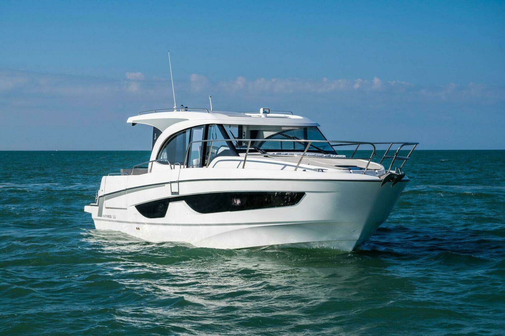 2026 Beneteau Antares 11 - Image 5