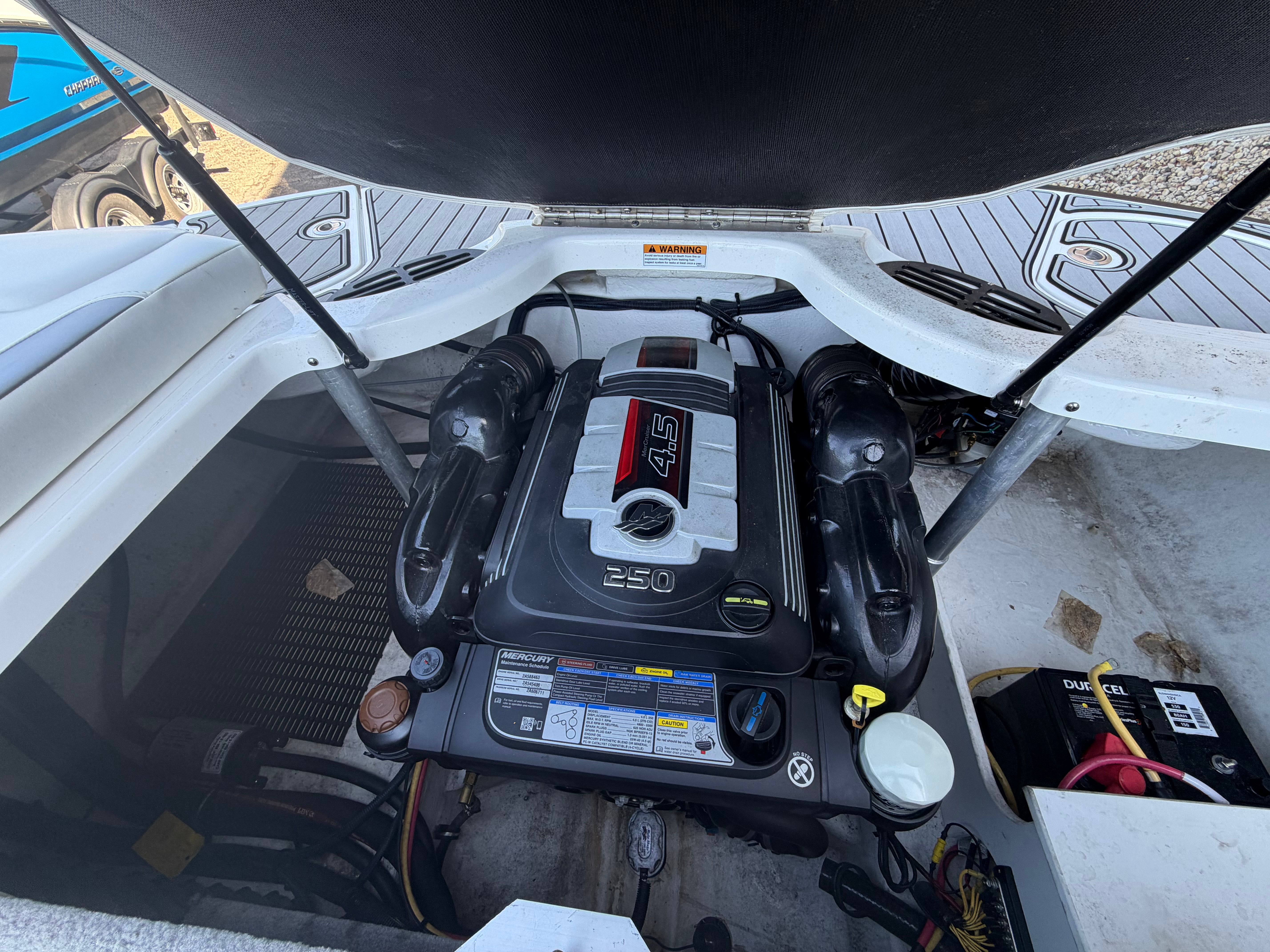 2019 Monterey 224FS - 41