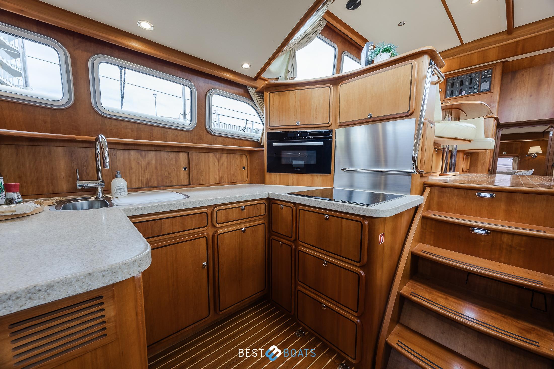 Luxurious kitchen interior of 2010 Linssen Grand Sturdy 470 AC Mark II Twin yacht.